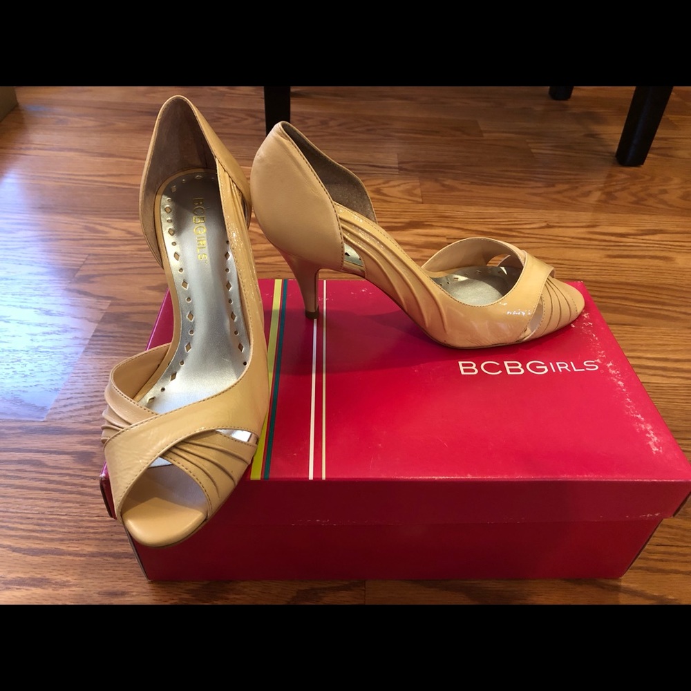 BCBGirls Visola Leather Peep Toe Pump in Nude